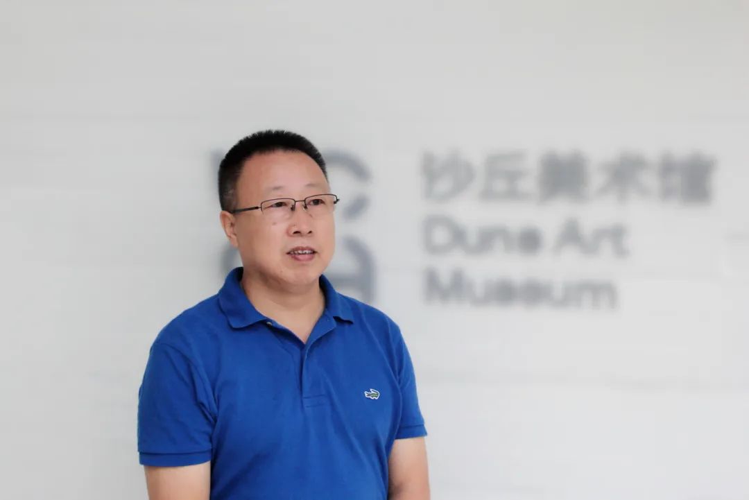 �����������Ƿ�̸�����ڵ���ʫ����״��