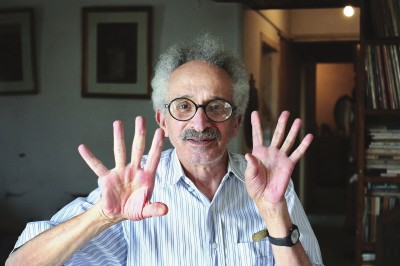 ���������ײ�������������С˵��Ϊ���������