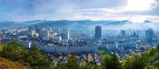 �㵱����������ɽ��һ��Ů���ҵ�ɽ����ѧ��