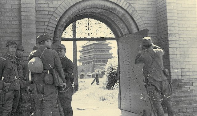 ������ɽ���������ӡ�����ͬ�á�����ƽ��ս���µİ��չ���